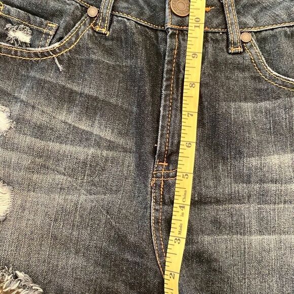 SZ4 REFUGE HighWaist Destroyed Stretch Jean Shorts - Picture 6 of 7